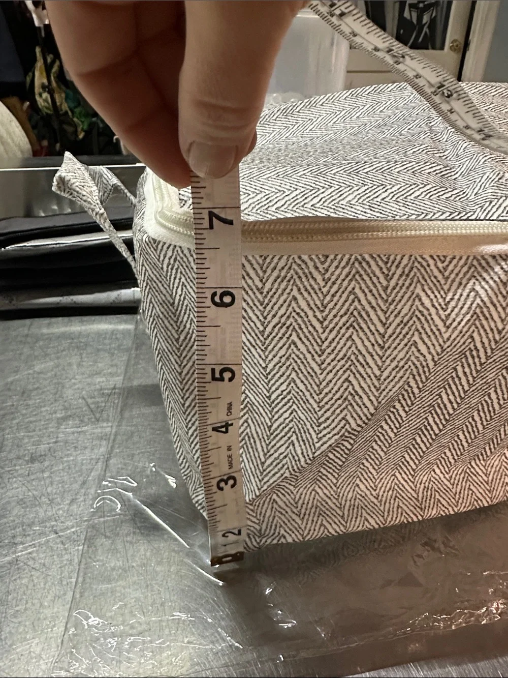 STORAGE Neutral Herringbone Zip Tote Bags.